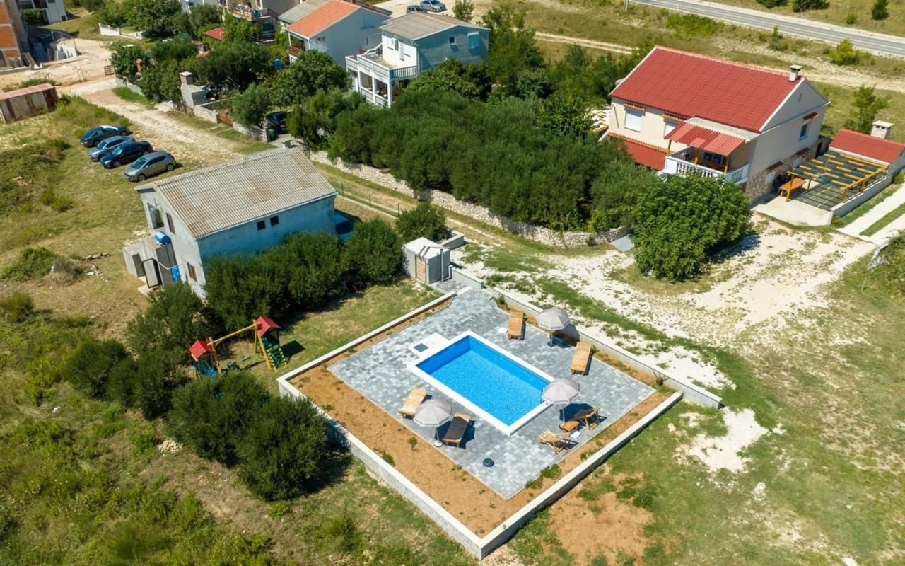 Family Friendly Apartments With A Swimming Pool Rtina - Stosici, Zadar - 21450 Экстерьер фото